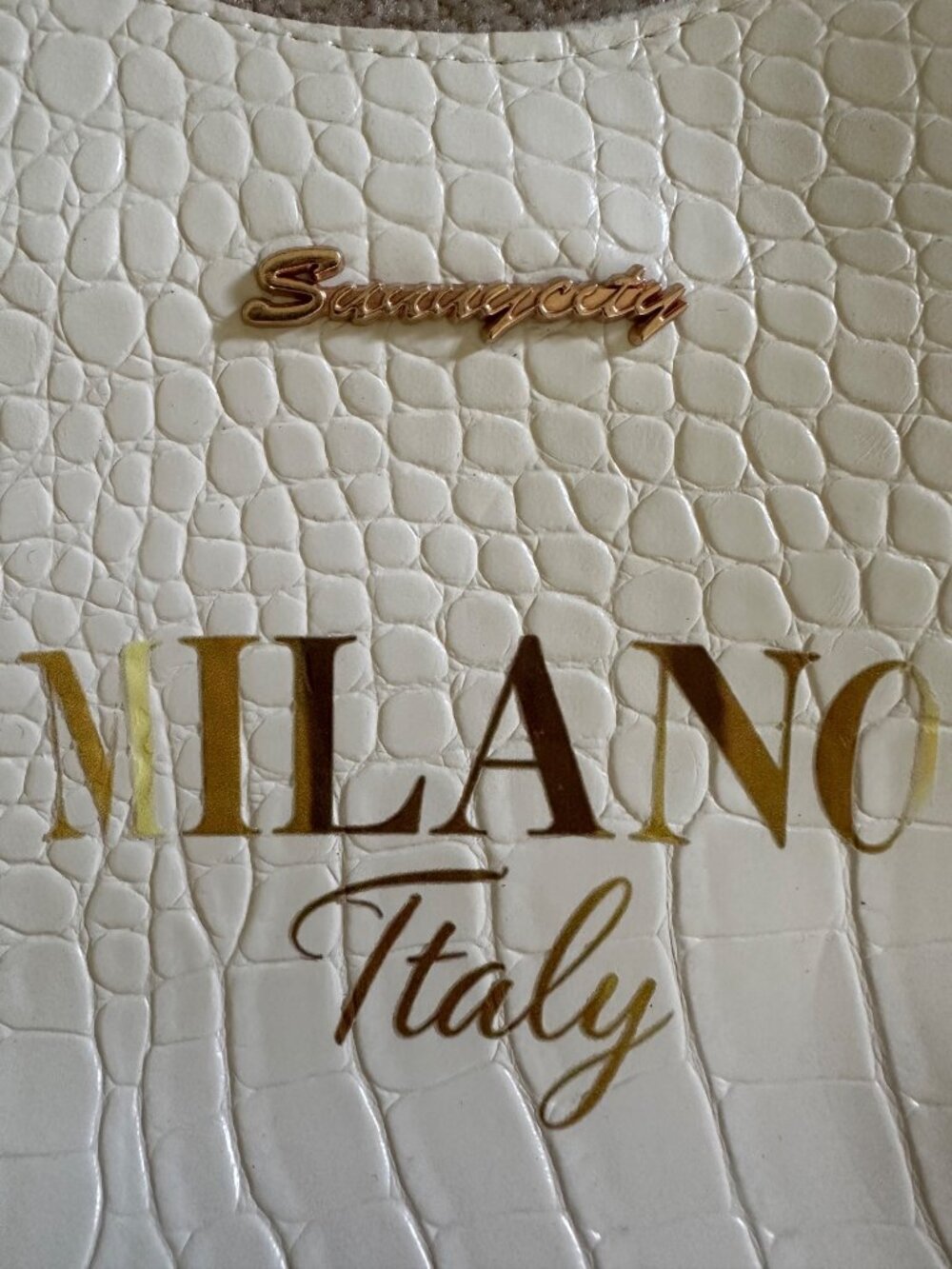 Sunnycity Milano Italy White Faux Croc Shoulder Bag With Gold Accents - Picture 2 of 16